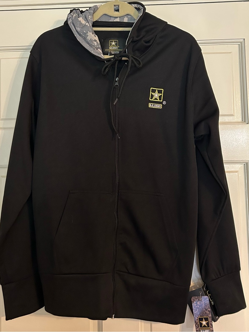 U.S. Army Men’s Black Full-Zip Hoodie Jacket Size Medium